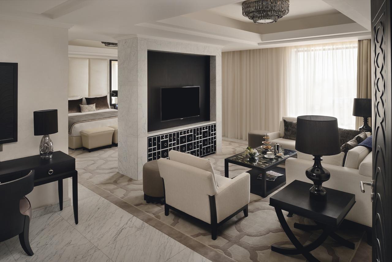 Voco - Riyadh, An Ihg Hotel - فندق فوكو الرياض, احدى فنادق مجموعة إنتركونتيننتال Εξωτερικό φωτογραφία A suite at the Ritz-Carlton, DIFC