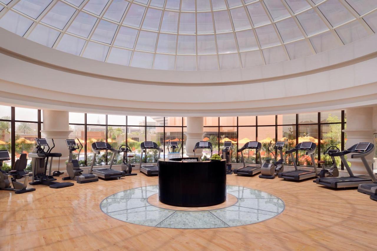 Voco - Riyadh, An Ihg Hotel - فندق فوكو الرياض, احدى فنادق مجموعة إنتركونتيننتال Εξωτερικό φωτογραφία The gym at the Westin Palace Madrid